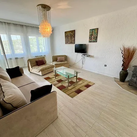 Boža Appartamento Jadranovo